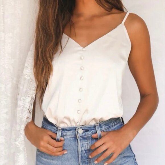 Francesca’s Mi Ami Champagne Satin Button Front Bodysuit Women’s Size XS - Picture 1 of 9